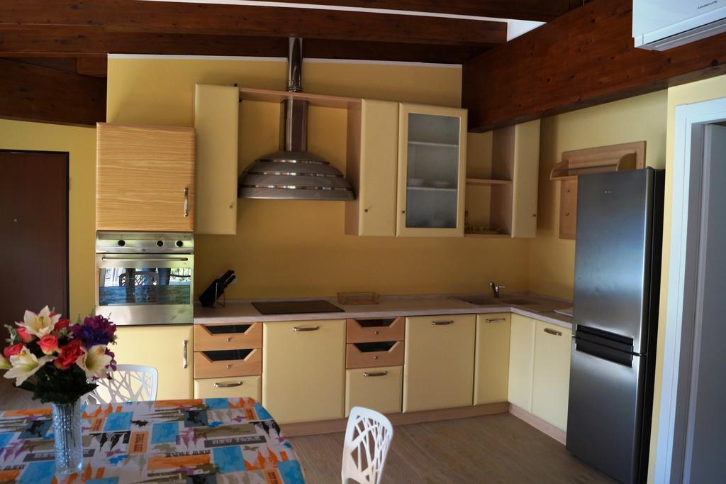 Appartement Residenza Andrea Olga à Laglio Chambre photo